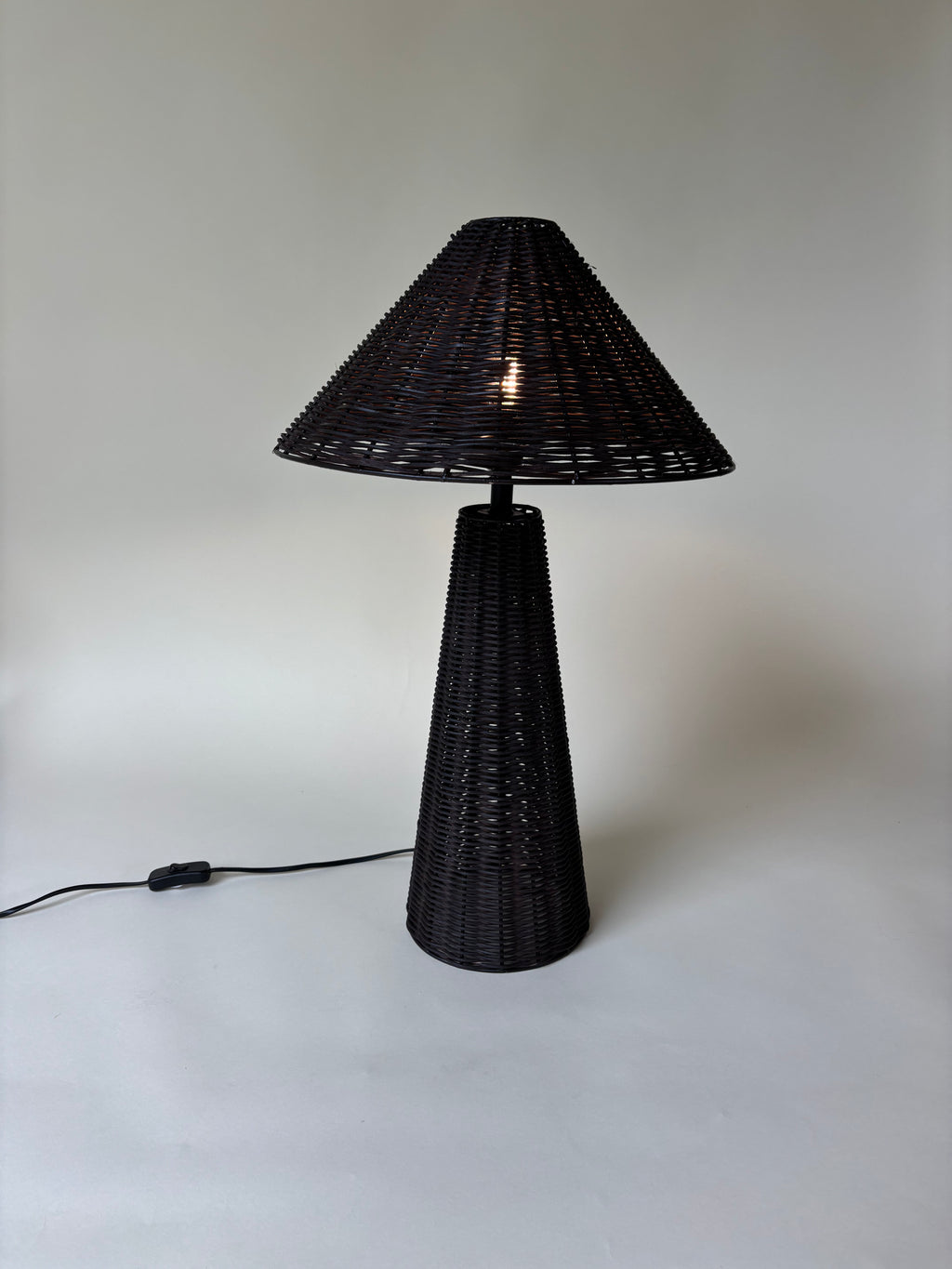 Bobby lamp